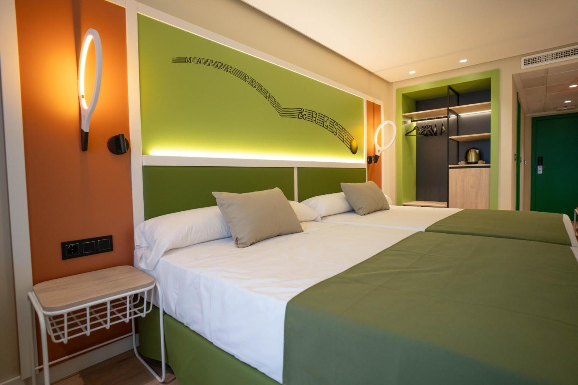 Hotel Magic Sports 4 Оропеса дел Мар Екстериор снимка
